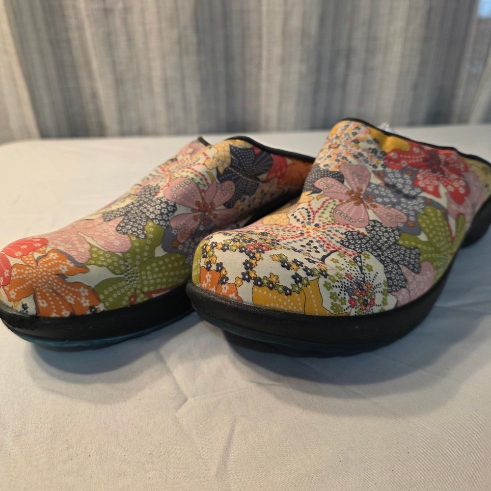 Sanita Professional Nursing Clogs Womens EU 42 Floral Patchwork Boho Cottagecore
